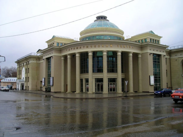 Оригинальный снимок Оренбургского драмтеатра