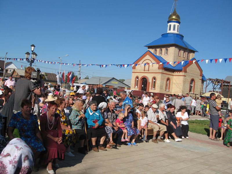 В семь часов вечера 21 июля 2011 года в сквере имени Пушкина открылся праздник праздник, посвященный 269-летию поселка Берды