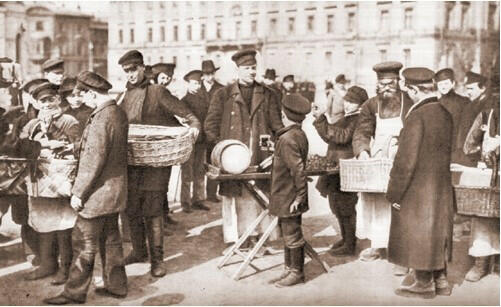 22 июля - День работников торговли. Как сто лет назад городские власти Оренбурга решали проблемы городской торговли.