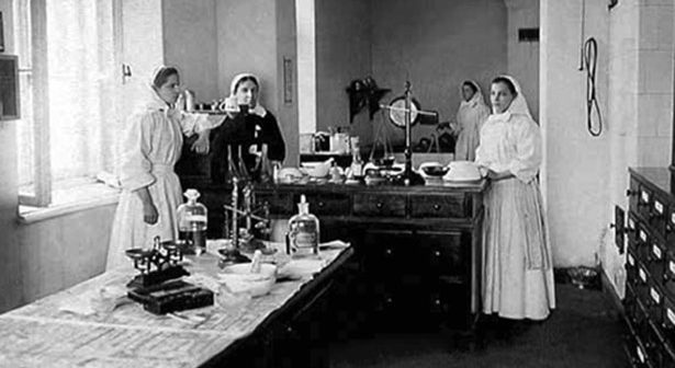 В 1911 году ввиду возможного появления летом холерной эпидемии оренбургский городской голова поручил выработать меры борьбы с эпидемией холеры.