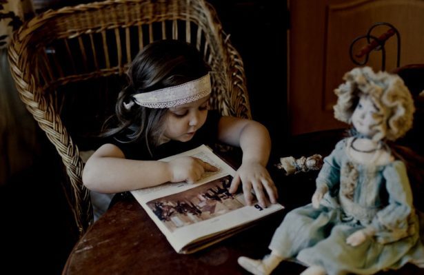 Авторские куклы Марии Воробьевой – настоящие путешественницы. Живут в домах разных коллекционеров, даже у самого Тонино Гуэрра, итальянского поэта, писателя и сценариста!