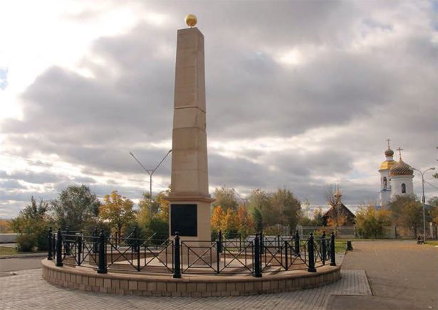 31 августа 2013 года также при финансовой поддержке Фонда был открыт мемориал, посвящённый освобождению города Оренбурга от воинского постоя. Находится памятник в районе Пушкинского бульвара, близ Введенской церкви.