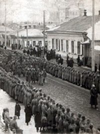 Шествие по Оренбургу «Праздник свободы», март 1917 года. Фото Государственного архива Оренбургской области