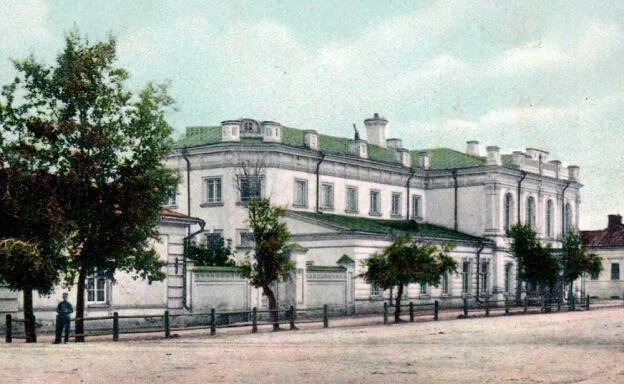 Здание Окружного суда в Оренбурге