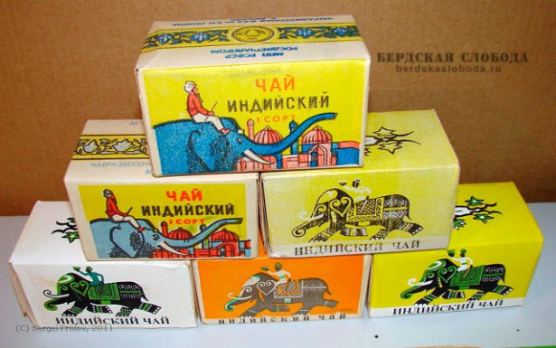 Упаковка чая, на которой изображен поднимающий вверх хобот слон – это один из множества мелких, «бытовых» символов советской поры.