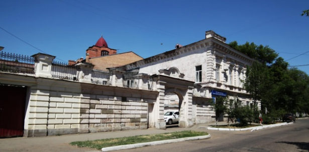 Усадьба купца Сипайлова в стиле эклектика, расположена в историческом центре Оренбурга на пересечении улиц Гая и Маврицкого.