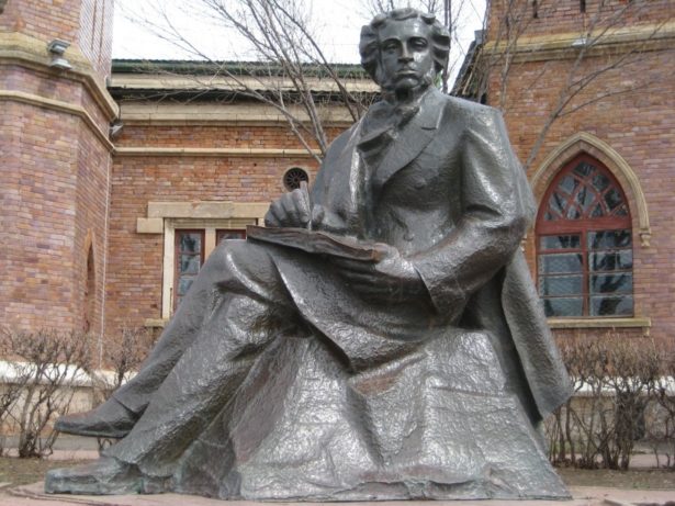 Памятник Пушкину в Оренбурге. Автор: piskunov-vitaly