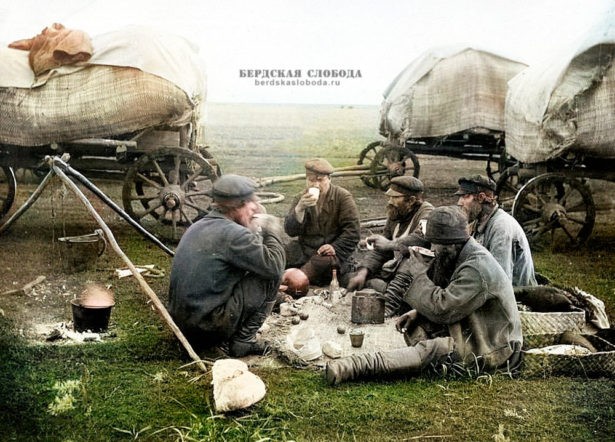 Снимок сделан М.А. Круковским во время этнофотографического путешествия по Уфимской и Оренбургской губерниям в 1908 году