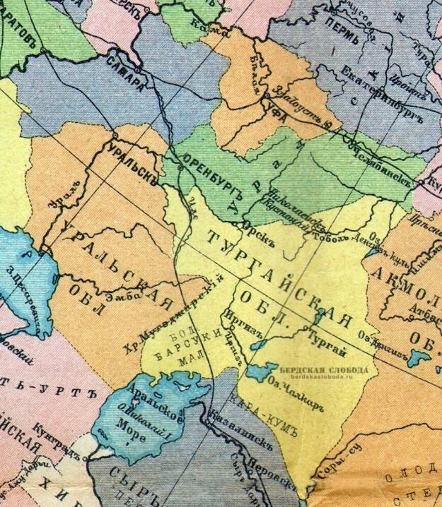Фрагмент карты 1914 года, на котором показаны территориальные единицы, расположенные вокруг Оренбургской губернии