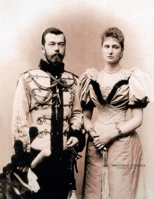Император Николай II и его супруга императрица Александра Федоровна