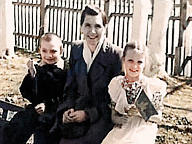 Наталия Ивановна с детьми