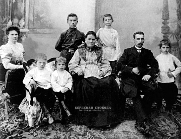 Семья казаков Шишеловых, конец XIX – начало ХХ вв