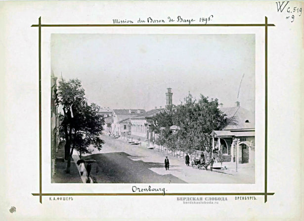 Фотография улицы Николаевской Карла Фишера 1896 года. Предположительно на переднем плане дом, в котором родился А.И. Берг.