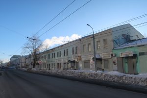 Выявленный объект культурного наследия «Здание торговых магазинов Толкучего рынка» (г. Оренбург, ул. 9 Января, 41 / ул. Кирова, 11а). Февраль 2024 года.