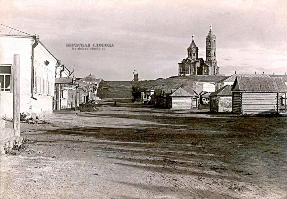 Вид на недостроенную Никольскую церковь на Преображенской горе. 1896 год.