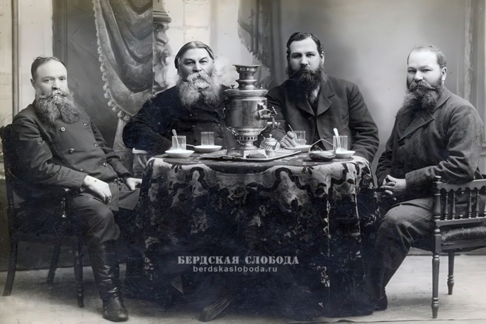 Архивная реконструкция торговой среды Оренбурга 1825-1870 гг. Купцы всех гильдий, их происхождение, капиталы и социальный статус.